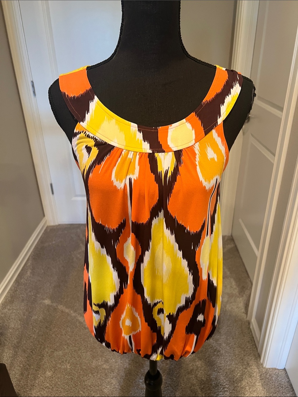 Timing Bright Orange, Yellow & Brown Printed Sleeveless Blouse Size Small